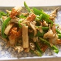 きらり流れ星's cooksnap of when they made ピーマンと人参と舞茸のちくわ鰹節炒め.
