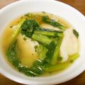 お塩と砂糖's cooksnap of when they made すぐおいしい！小松菜と餃子のスープ.