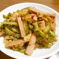 お塩と砂糖's cooksnap of when they made 副菜　材料２つ！ゴーヤとベビーハム炒め.