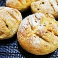 辰夫女子's cooksnap of when they made ドライフルーツとナッツのパン.