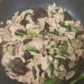 しお味's cooksnap of when they made 食欲進む！豚バラニラ炒め.