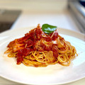 かっちゃん杉's cooksnap of when they made たらばと紅ずわい蟹のトマトクリームパスタ.