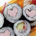 missmacky2000's cooksnap of when they made ピンクハートの巻き寿司　キャラ弁.
