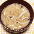 わたさな2016's cooksnap of when they made しめじと玉ねぎと卵のほっこりみそ汁.