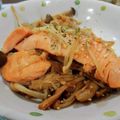 しまあか's cooksnap of when they made レンジで簡単！鮭ときのこのガリバタ醤油.