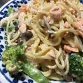 梅ちぁん's cooksnap of when they made 鮭とブロッコリーのクリームパスタ.