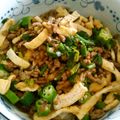 バウンド's cooksnap of when they made ひき肉と油揚げとオクラのぶっかけうどん.