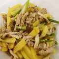 YOU1416's cooksnap of when they made 新じゃが炒とアスパラの豚バラコンソメ炒め.