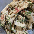 ぱちぱちの日's cooksnap of when they made 蒸し鶏と塩昆布のサラダ*梅マヨわさび*.
