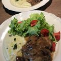 Yokchina's cooksnap of when they made スペイン料理☆鶏肉とプルーンのオイル煮.