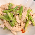 myanwoo's cooksnap of when they made アスパラとささみのごまマヨ和え.