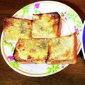 すみま～る's cooksnap of when they made ガーリックマヨトースト シチューの共に！.