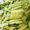 run※'s cooksnap of when they made 簡単！キュウリの千切り方法.