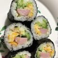 Mimiromi's cooksnap of when they made 魚肉ソーセージde細巻き寿司.