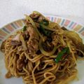 アウルママ's cooksnap of when they made 焼きそばの保存　（市販の蒸し焼きそば）.