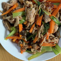 ИДЙ's cooksnap of when they made 豚肉としめじ、小松菜の、オイスターソース.