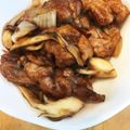 ラッキータイム's cooksnap of when they made 豚こまと玉ねぎ、ぶなしめじの生姜焼き.