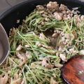 大阪のちゃーちゃん's cooksnap of when they made 鶏ミンチと豆苗の春巻き.