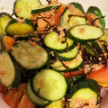 ももゆみ1230's cooksnap of when they made きゅうりとトマトのツナ塩昆布和え.