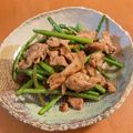 ★りなんち★'s cooksnap of when they made にんにくの芽と豚バラの塩レモン炒め.