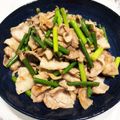 ぐりんぴ〜す♬'s cooksnap of when they made にんにくの芽と豚バラの塩レモン炒め.