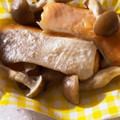 ぷーとんR's cooksnap of when they made 鮭ときのこのレンジ蒸し.