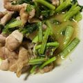 no1642's cooksnap of when they made ごはんが進む♪小松菜と鶏もも肉の炒めもの.