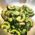 クック5E2Q86☆'s cooksnap of when they made 塩と砂糖でゴーヤの苦味抜き.