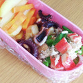 えりこ82☆'s cooksnap of when they made お弁当に♪カニカマとオクラのツナマヨ和え.