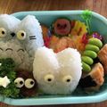 SAORI☆G's cooksnap of when they made 簡単！キャラ弁当☆中トトロ＆小トトロ♪.