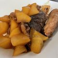 vivace1113's cooksnap of when they made マグロのアラと大根の煮物.