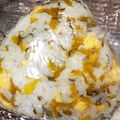 hozunyam's cooksnap of when they made 高菜チャーハン風おにぎり★お弁当にも.