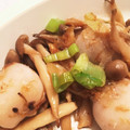 ゆうとママ❤︎'s cooksnap of when they made 簡単里芋としめじのバター炒め煮.