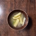 クックL8U9HI☆'s cooksnap of when they made オクラと玉ねぎの味噌汁♪とろとろ甘い♪.