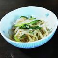 クックMO63WW☆'s cooksnap of when they made きゅうりともやしのピリ辛ナムル.