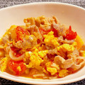 t0mt0mt0m's cooksnap of when they made トマトと豚と卵のぴり辛中華野菜炒め.