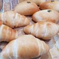 しじみごはん's cooksnap of when they made バターロール成形のやり方.