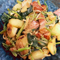 まゆpiyo's cooksnap of when they made ほうれん草とベーコンポテのガリマヨ炒め.