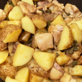 ☆朱璃☆'s cooksnap of when they made ✿鶏肉とじゃがいもの照り焼き✿.