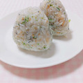 まあまま☆0403's cooksnap of when they made しらすとすりゴマ・青海苔のおにぎり.