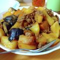 こぼく's cooksnap of when they made 合挽き肉の茄子とじゃがいもの味噌炒め.