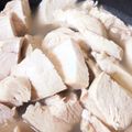 maisonbleu's cooksnap of when they made 糖質制限！材料３つ！時短鶏胸肉の酒蒸し！.