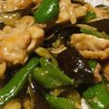 ぬべー's cooksnap of when they made 鶏肉と茄子とピーマンの麺つゆバター炒め♪.