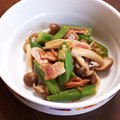 もふもふクロさん's cooksnap of when they made オクラとベーコンとシメジのバター醤油炒め.