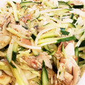 ゆるмαмα's cooksnap of when they made 中華風　梅と鶏胸肉のしゃきしゃきサラダ　.