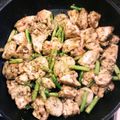 ＲＯＫＯ’Ｓキッチン's cooksnap of when they made 鶏ムネと長芋とアスパラのバジル炒め.