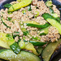 __旅びとみっつ__'s cooksnap of when they made 簡単おつまみ！きゅうりと挽き肉炒め.