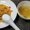 ルチアーノ★★★'s cooksnap of when they made 炒飯に付く中華スープ☆即席版.