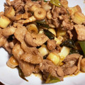 Halcandy51's cooksnap of when they made 豚コマとタケノコとネギの甘辛炒め.
