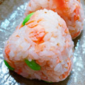 ☆パッセりん☆'s cooksnap of when they made 枝豆と鮭のおにぎり。.